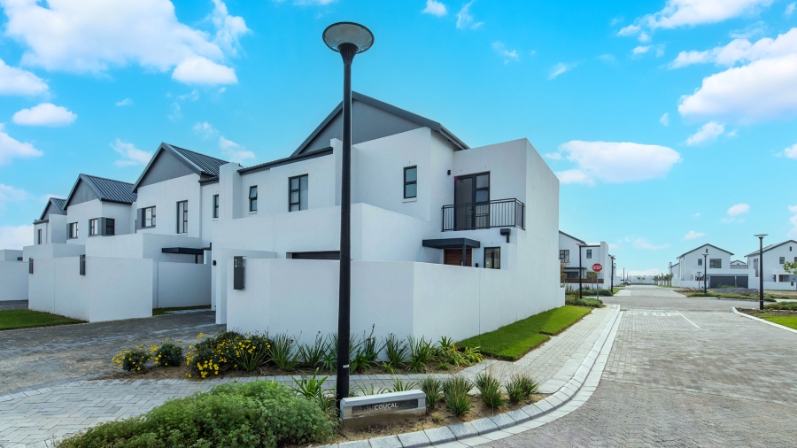 2 Bedroom Property for Sale in Le Coste Estate Western Cape